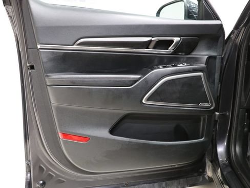 Used 2025 Kia Telluride S AWD/4WD image 19