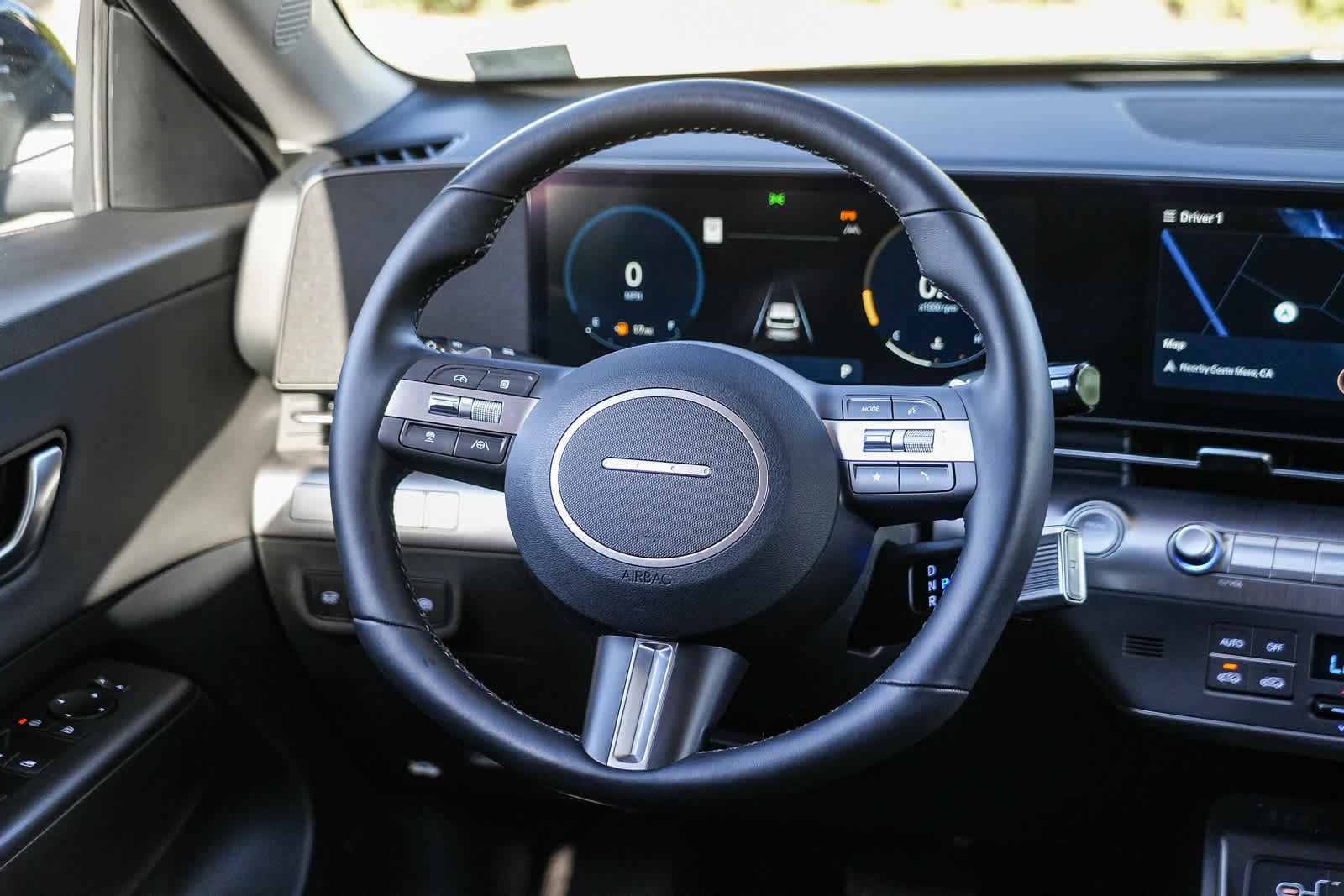 Used 2024 Hyundai Kona Limited AWD/4WD image 15