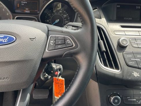 Used 2016 Ford Focus SE w/ Equipment Group 201A FWD image 15