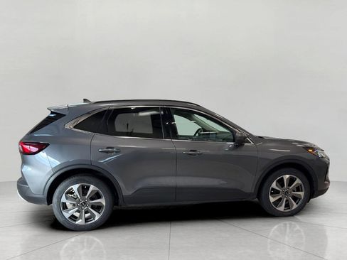 Used 2023 Ford Escape Platinum w/ Class II Trailer Tow Package image 6