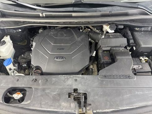 Used 2020 Kia Sedona EX FWD image 19
