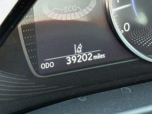 Certified 2024 Lexus ES 350 w/ Premium Package image 17