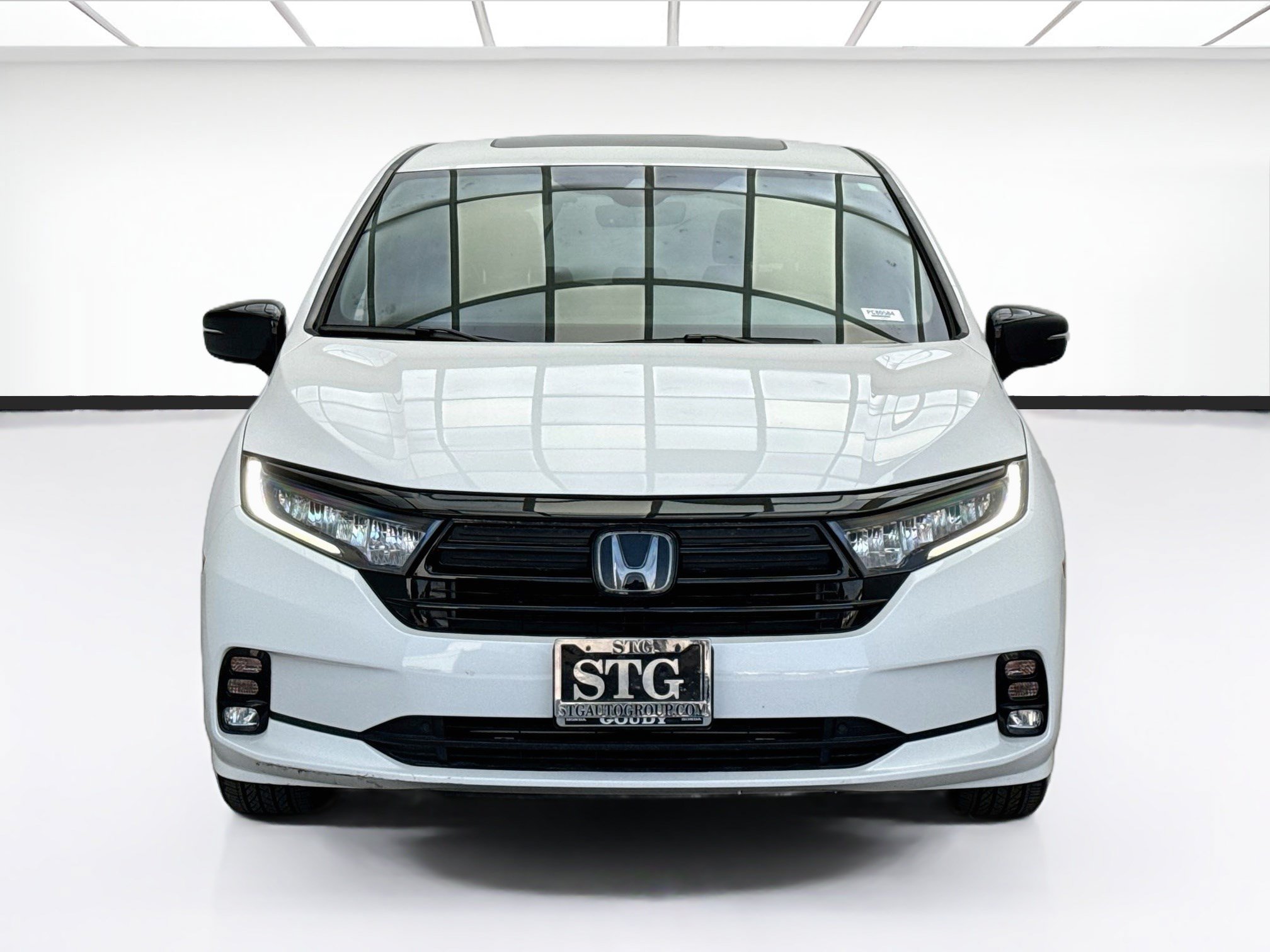 Used 2024 Honda Odyssey Sport image 2