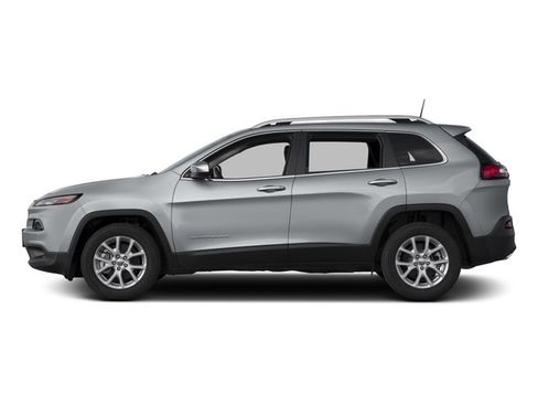 Certified 2018 Jeep Cherokee Latitude Plus w/ Trailer Tow Group image 3