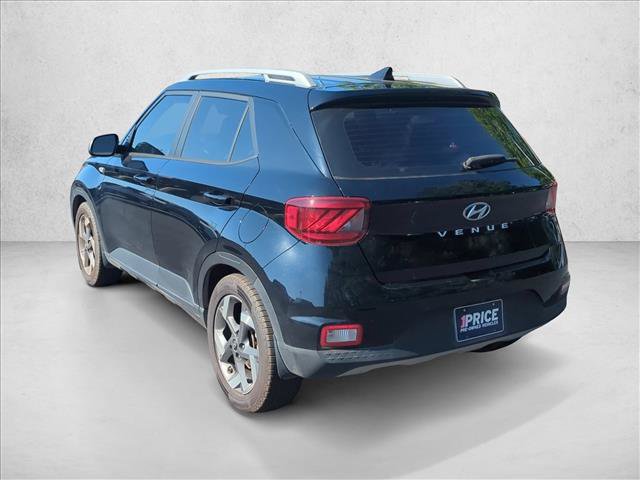 Used 2021 Hyundai Venue SEL w/ Premium Package FWD image 8