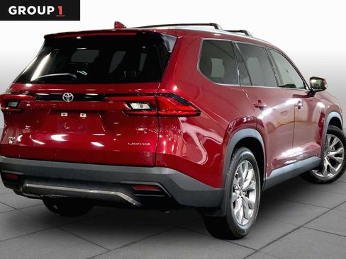 Certified 2024 Toyota Grand Highlander AWD image 13