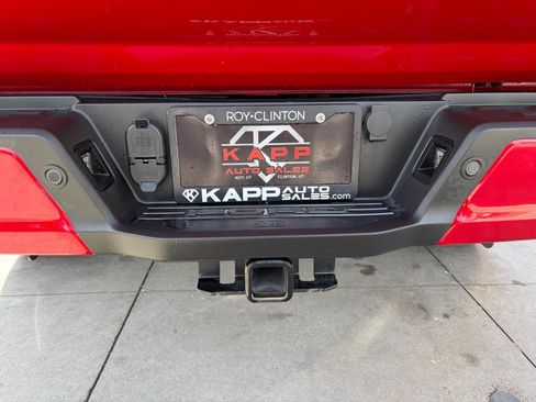 Used 2023 Ford F150 Lightning Platinum image 35