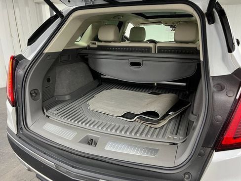 Certified 2022 Cadillac XT5 Premium Luxury image 20