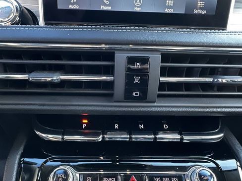 Certified 2022 Lincoln Corsair AWD w/ Equipment Group 101A image 23