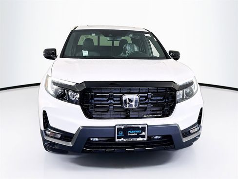 New 2025 Honda Ridgeline Black Edition image 2