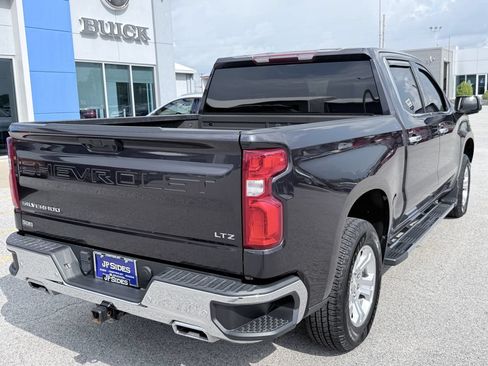 Used 2023 Chevrolet Silverado 1500 LTZ w/ Z71 Off-Road Package AWD/4WD image 5