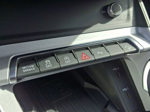 Used 2022 Audi Q3 2.0T Premium Plus image 28