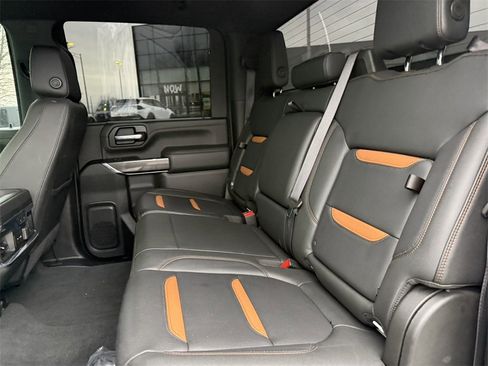 Certified 2021 GMC Sierra 2500 AT4 w/ Gooseneck/5TH Wheel Package image 31