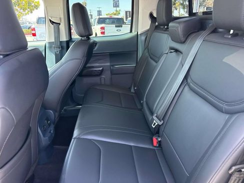 Certified 2023 Ford Maverick Lariat w/ Lariat Luxury Package AWD/4WD image 10