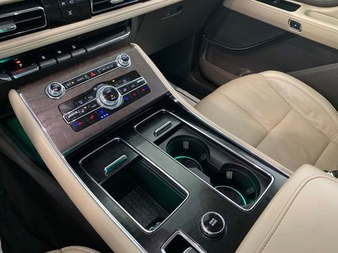 Used 2022 Lincoln Aviator Reserve w/ Elements Package Plus AWD/4WD image 28