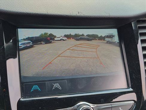 Used 2017 Chevrolet Trax LT w/ LT Convenience Package FWD image 12