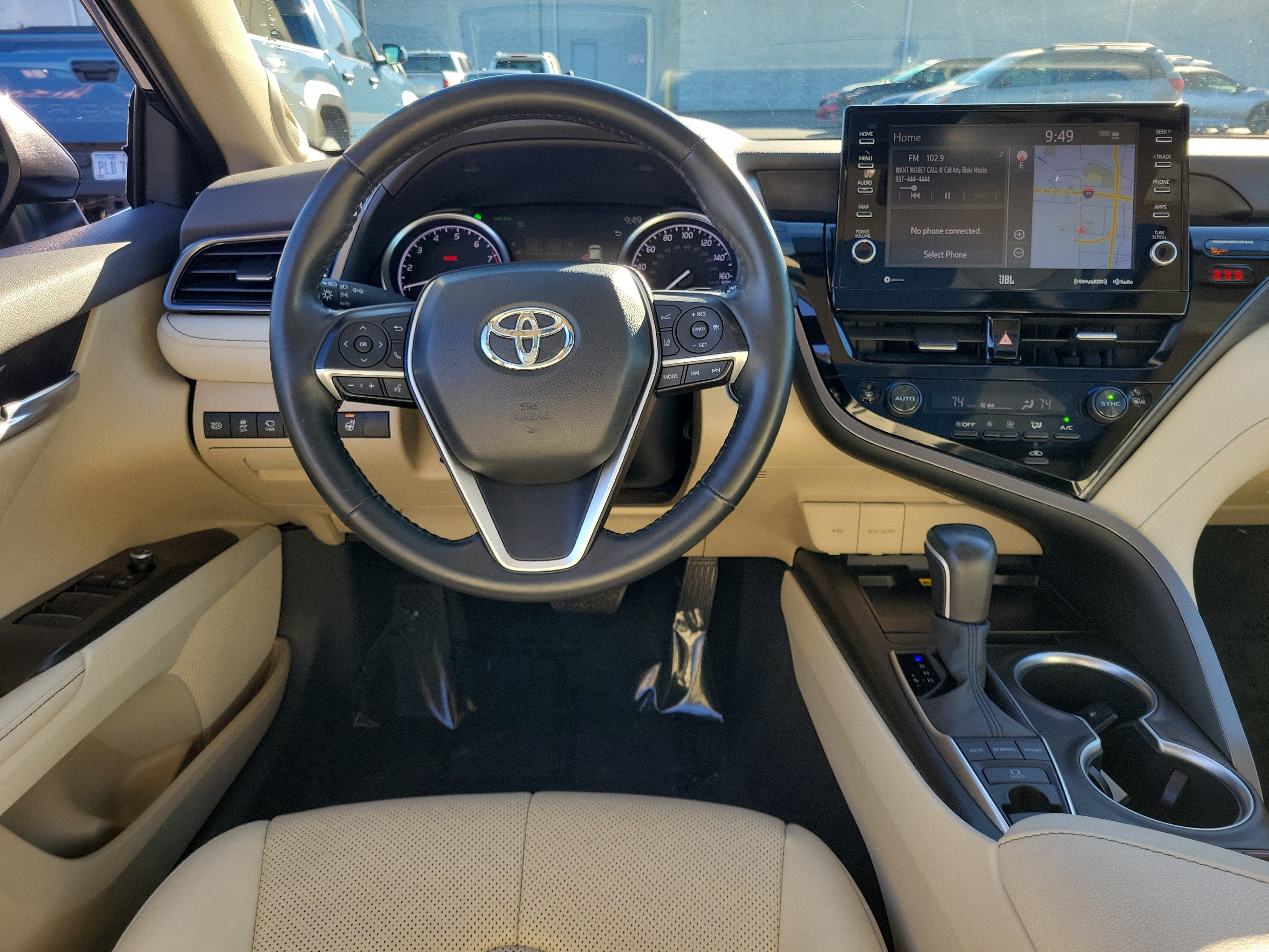 Used 2024 Toyota Camry XLE w/ Navigation Package FWD image 10