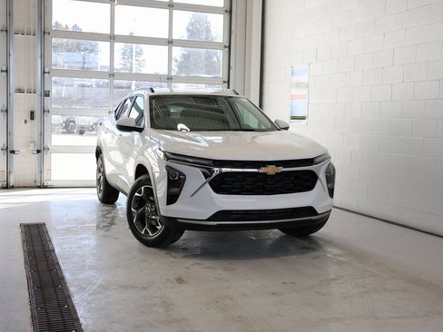 New 2026 Chevrolet Trax LT w/ LT Convenience Package image 33
