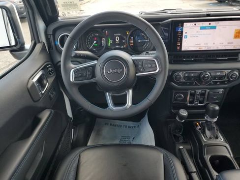 Certified 2024 Jeep Wrangler High Altitude AWD/4WD image 17