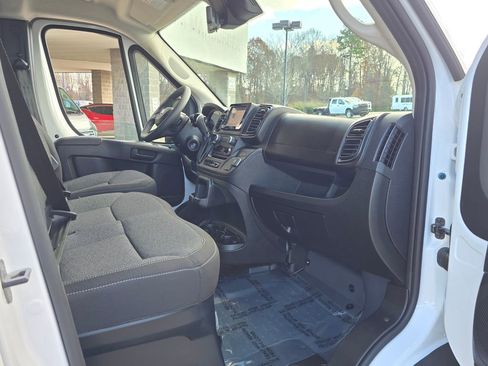Used 2025 RAM ProMaster 3500 w/ Safety Group image 28