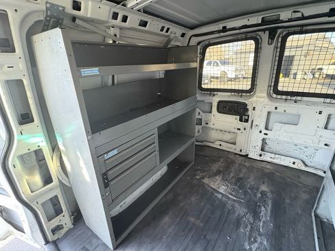 Used 2016 Chevrolet Express 3500 image 11