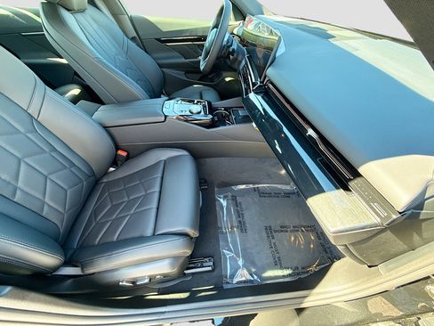 New 2026 BMW 530i w/ M Sport Package image 15