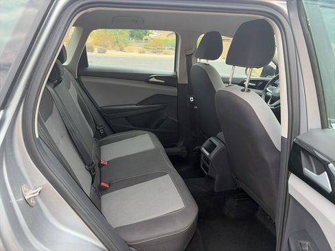 Used 2024 Volkswagen Taos S FWD image 21