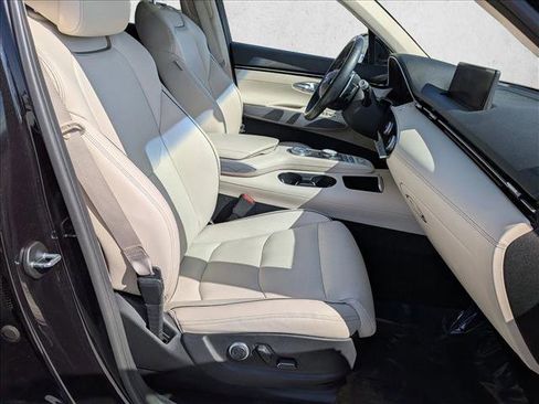 Used 2022 Genesis GV70 2.5T w/ Advanced Package AWD/4WD image 23