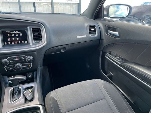 Used 2022 Dodge Charger SXT image 35