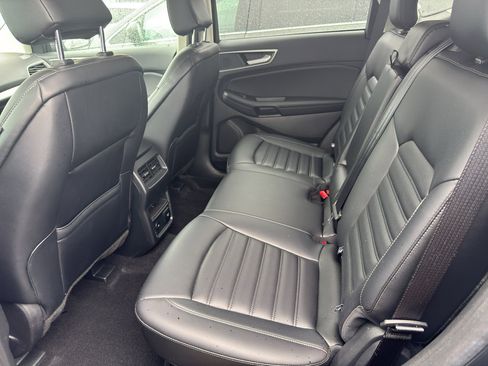 Used 2024 Ford Edge SEL w/ Convenience Package AWD/4WD image 9