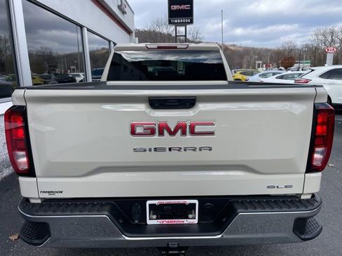 New 2026 GMC Sierra 1500 SLE image 11