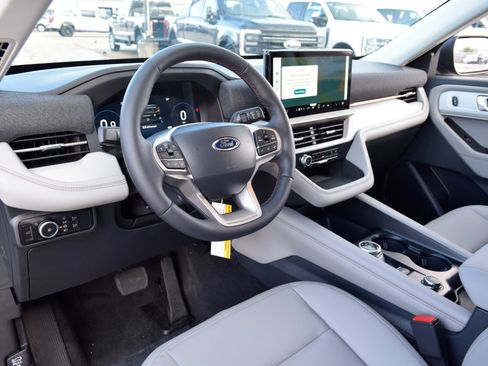New 2026 Ford Explorer Active w/ Active Comfort Package RWD image 15