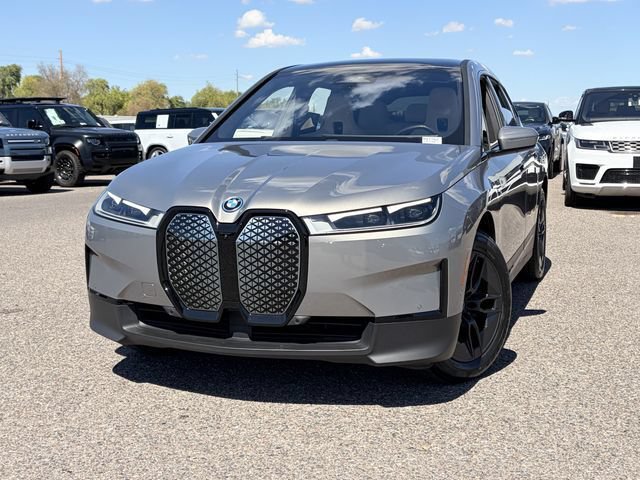 Used 2024 BMW iX xDrive50 w/ Convenience Package AWD/4WD image 4