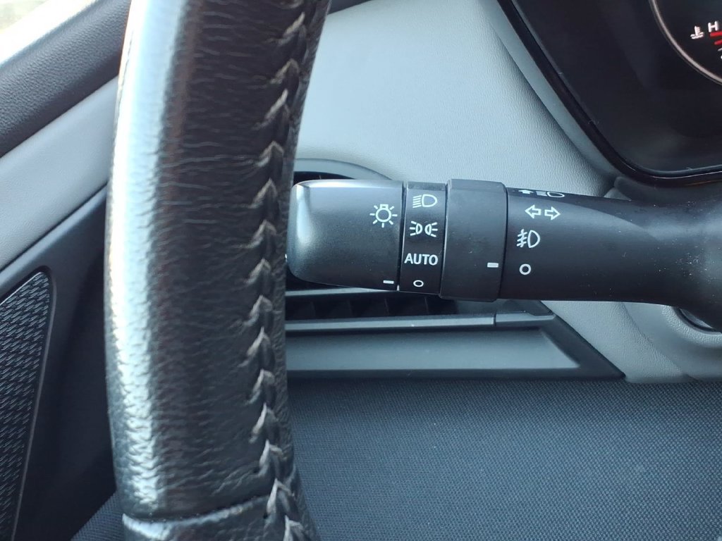 Used 2023 Subaru Outback Premium AWD/4WD image 28