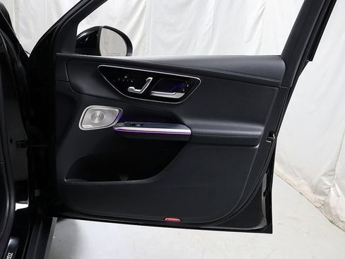Certified 2023 Mercedes-Benz GLC 300 4MATIC image 33