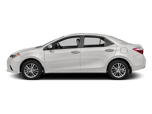 Used 2016 Toyota Corolla LE FWD image 3
