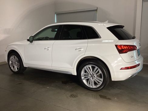 Used 2018 Audi Q5 2.0T w/ Premium Plus Package image 10