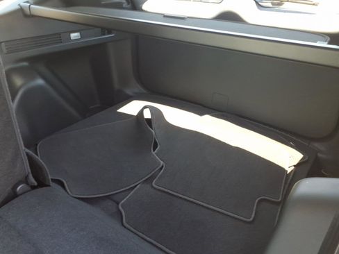 Used 2025 Honda CR-V EX-L image 11