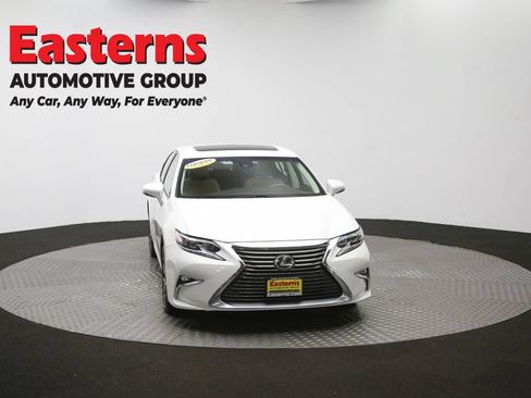 Used 2017 Lexus ES 350 w/ Navigation System Package FWD image 56
