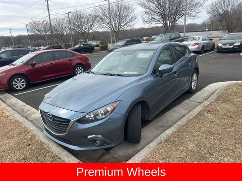 Used 2016 MAZDA MAZDA3 i Touring image 8