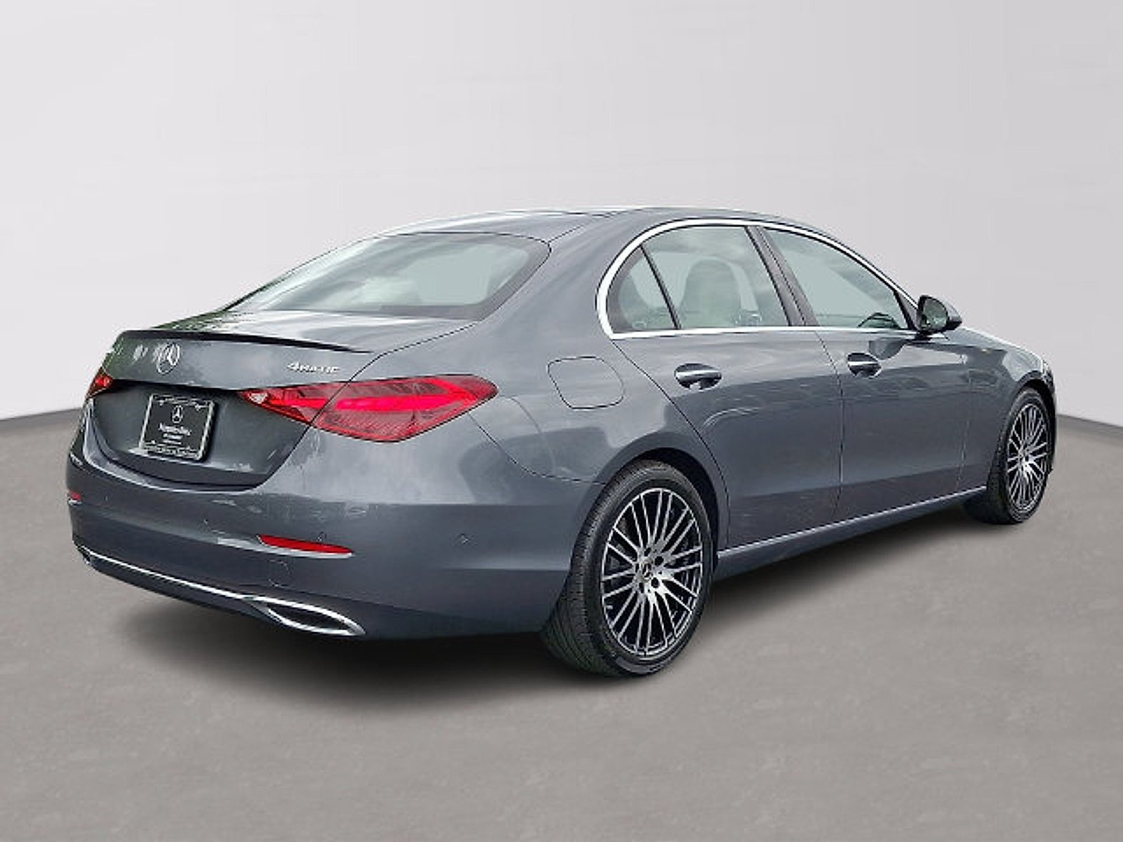 Used 2026 Mercedes-Benz C 300 4MATIC Sedan image 4