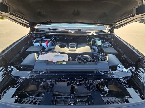Used 2025 Toyota Tundra SR5 image 29