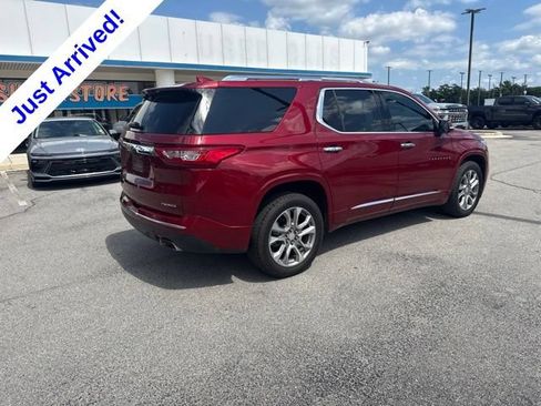 Used 2020 Chevrolet Traverse Premier FWD image 3