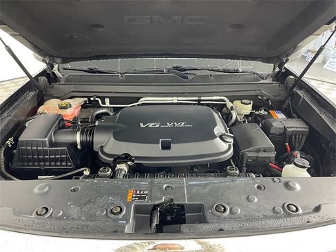 Used 2017 GMC Canyon SLE image 22