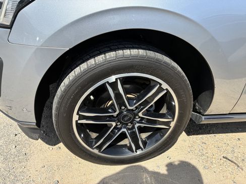 Used 2020 Ford Expedition Limited w/ Special Edition Package image 5