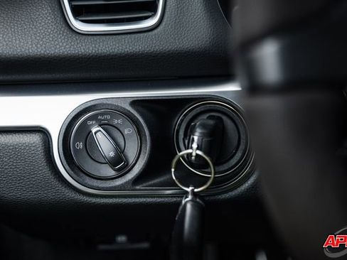 Used 2016 Porsche Cayman RWD image 66