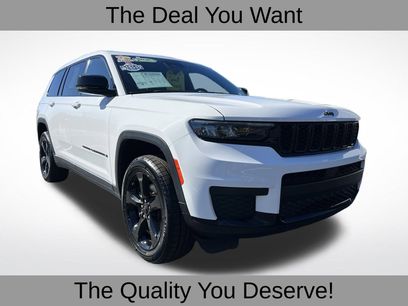 Used 2022 Jeep Grand Cherokee L Laredo