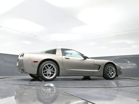 Used 2000 Chevrolet Corvette Coupe w/ Memory Pkg image 37