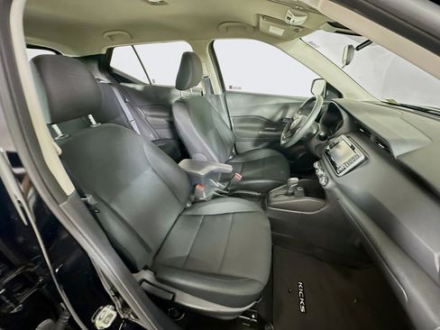 Used 2023 Nissan Kicks S image 28