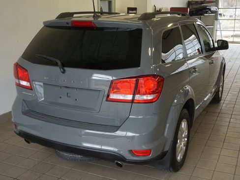 Used 2019 Dodge Journey SE FWD image 13